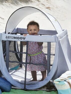 Sunshade AeroMOOV instant travel cot
